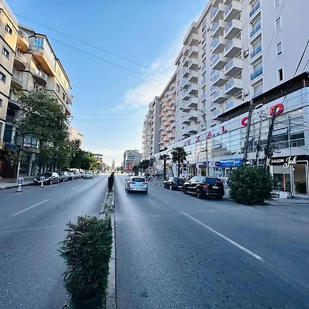 446 Luxury Center